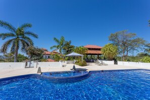 Alberca al aire libre 