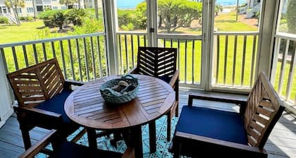 Strand- und Poolliebhaber träumen! Gehen Sie in Sekundenschnelle direkt zum Pool oder zum Strand!