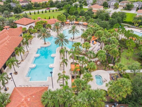 Free pool & spa heat, free grill, Theater Room, Kids Play Rooms, Pool Home