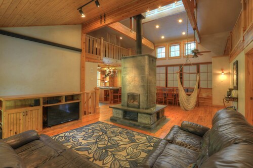 Canyon Lodge Beautiful 10 Acres près de la ville (10 personnes)