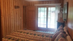 1 habitación y ropa de cama