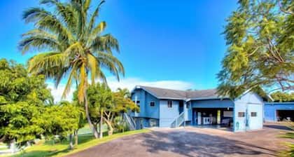 Private lush 2 Acre Mountain Home Maui Permitted#STMP 2013-0001 many amenities