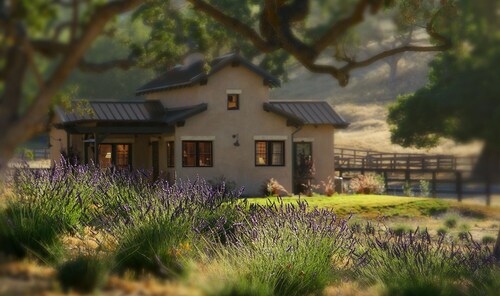 La Petite Maison in Santa Ynez