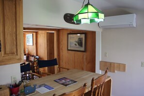 Dining -  3 bedroom, 2 bathroom newly renovated in the heart of Sconset with new HVAC (Sconset)