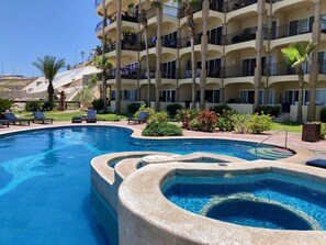 Outdoor pool, a heated pool - Ground Level, On The Beach In Front of 4 surf breaks (San Jose del Cabo)