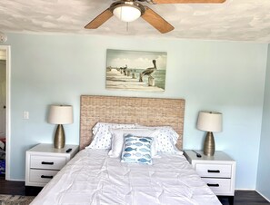 5 bedrooms, desk, iron/ironing board, free WiFi