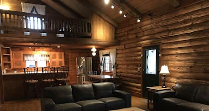 Large Log Cabin On 12 Private Acres With Fishing Pond Near Mohican State Park