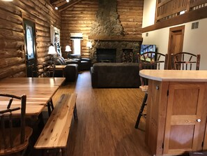 Interior - Large Log Cabin On 12 Private Acres With Fishing Pond Near Mohican State Park (Butler)