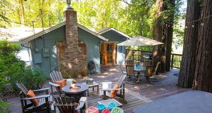 Vintage Cabin with enclosed yard, well stocked Kitchen, Spa and Huge Sunny Deck.