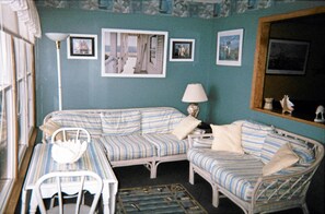 Smart TV, DVD player