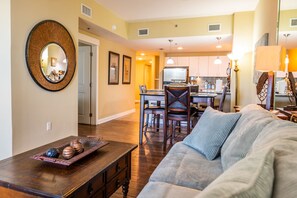 スマートテレビ、DVD プレーヤー