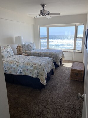 4 habitaciones, tabla de planchar con plancha y wifi gratis