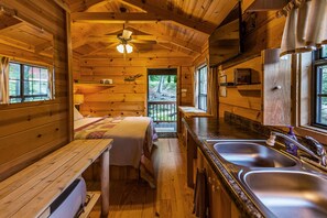 1 室のベッドルーム、インターネット、ベッドシーツ