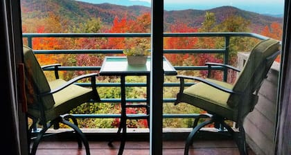 Fang die Aussicht! Private WiFi - 2 Pools - Whirlpools - Gasgrills - Jeder willkommen