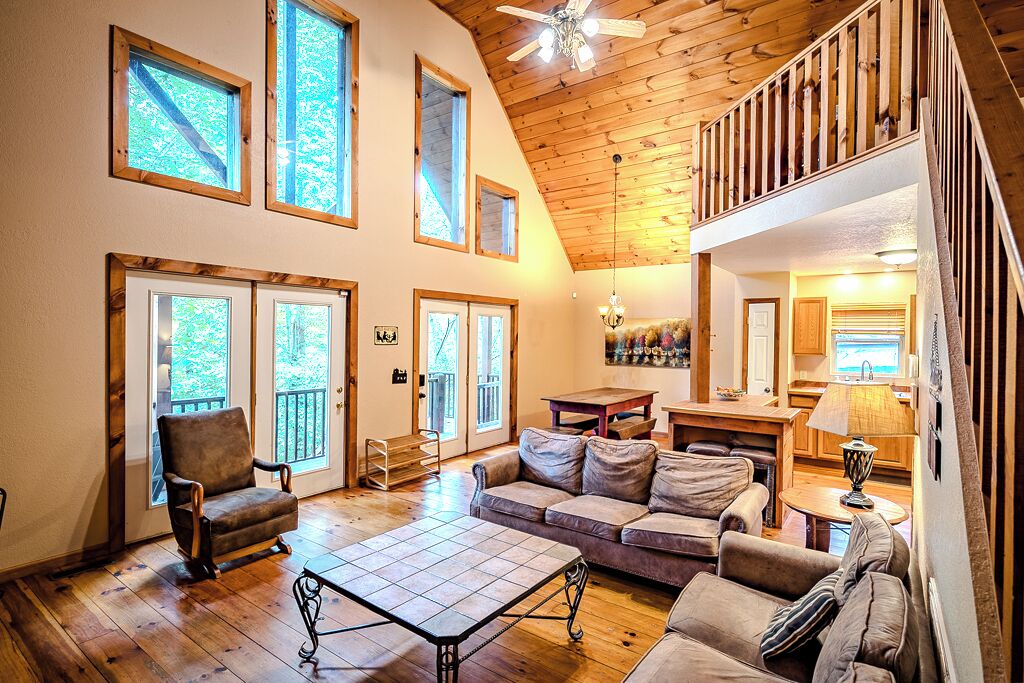 Fernseher, Kamin, DVD-Player, Tischfußball