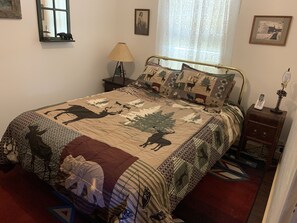 3 Schlafzimmer, Bügeleisen/Bügelbrett, Reisekinderbett, Bettwäsche