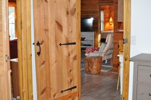 3 soverom, strykejern/-brett, wi-fi og sengetøy