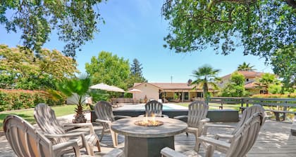 Vineyard Views, Pool Hot Tub - Sleeps 8-12 - 4+ Bedrooms/3+ Bathrooms