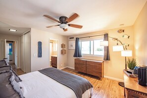2 habitaciones, tabla de planchar con plancha y cuna de viaje 