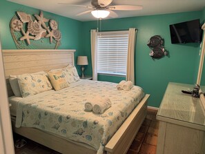 1 slaapkamer, een strijkplank/strijkijzer, gratis wifi, beddengoed