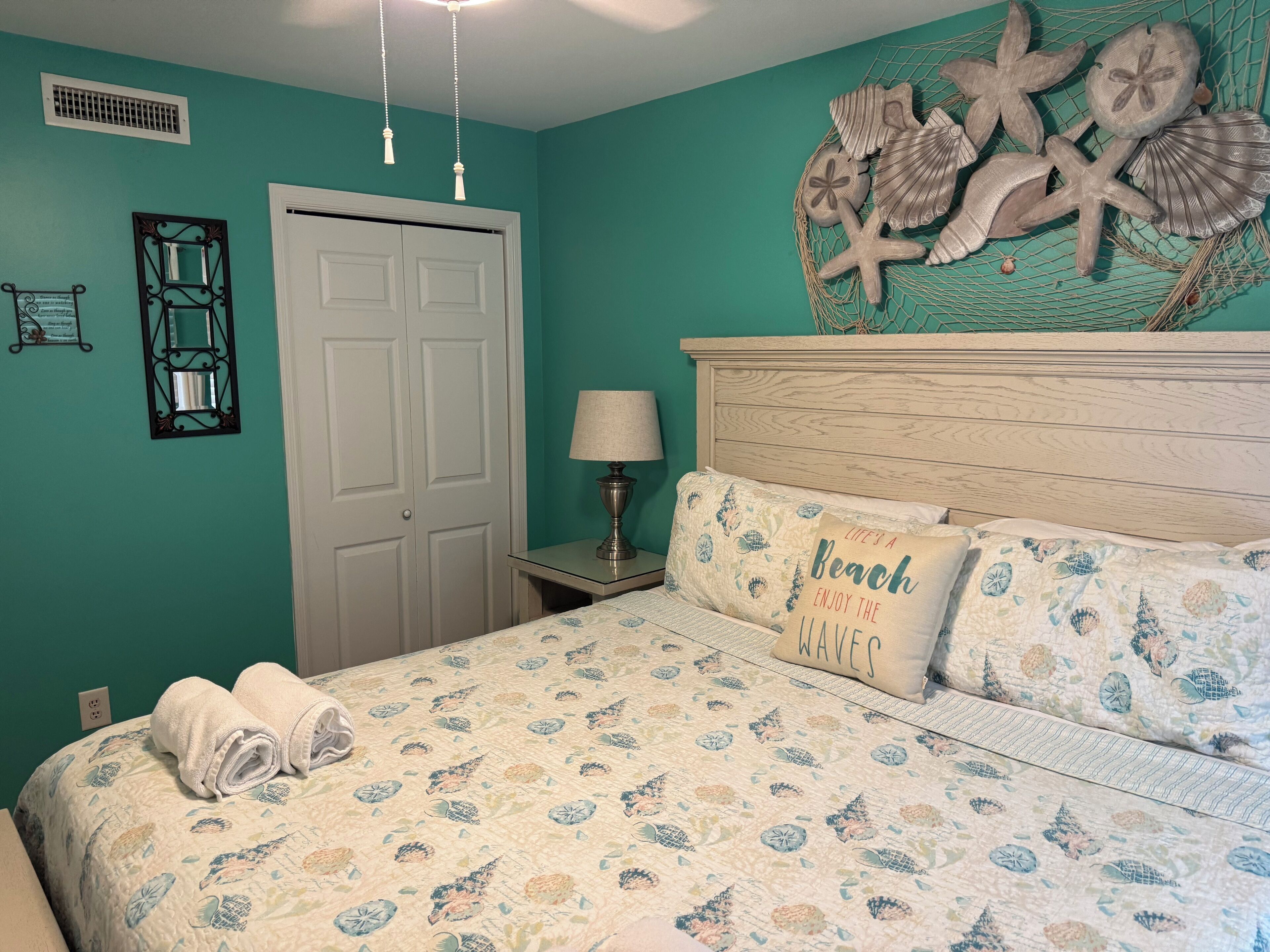 1 chambre, fer et planche à repasser, Wi-Fi gratuit, draps fournis