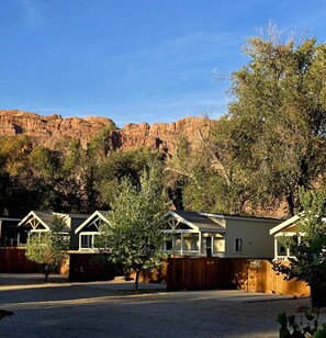 Exterior - Pine Tree Arch Cabin #15 (Moab)