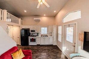 Fridge, microwave, oven, stovetop - Pine Tree Arch Cabin #15 (Moab)
