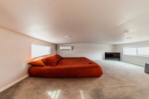 1 makuuhuone, työpöytä, vauvan matkasänky, ilmainen Wi-Fi