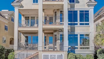 Piscine extérieure, piscine chauffée