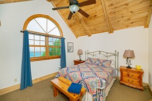 3 間睡房、熨斗/熨衫板、免費 Wi-Fi、床單