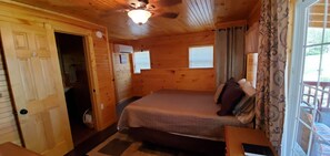 2 多间卧室、办公桌、熨斗/熨衣板、免费 WiFi