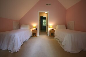 3 bedrooms, WiFi, bed sheets