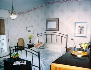 3 Schlafzimmer, Bügeleisen/Bügelbrett, Bettwäsche