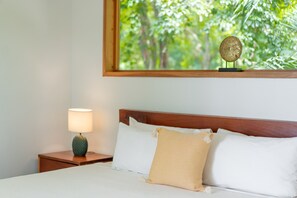 2 bedrooms, in-room safe, desk, travel crib