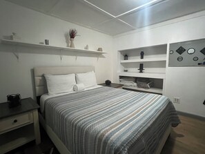 3 Schlafzimmer, Schreibtisch, Bügeleisen/Bügelbrett, kostenloses WLAN