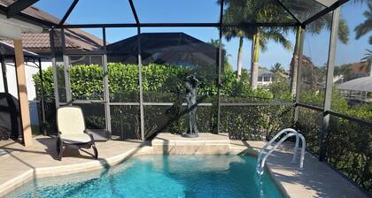 Cape Coral Southern Exposure Vacation Paradise Located On A Canal, Heated Pool