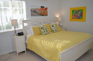 4 bedrooms, in-room safe, iron/ironing board, free WiFi - Oceanfront Villa in Private  Residential Area (Groot Santa Martha)