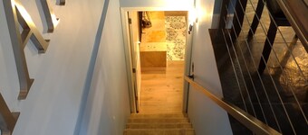 1 of the Safest neighborhoods in America. Unique one of a kind with Hot Tub. 