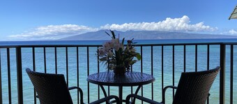 SO CLOSE YOU CAN HEAR THE OCEAN-Oceanfront-Unobstructed View-Quiet Top Floor