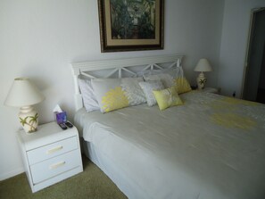 2 habitaciones, escritorio, tabla de planchar con plancha y wifi gratis 