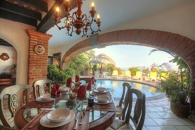 Beautiful Fully-Staffed Spanish Colonial  Puerto Vallarta  Private Home/Villa