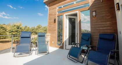 Fox Den at Fox Hollow