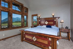 4 bedrooms, iron/ironing board, travel cot, free WiFi