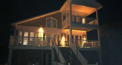 Oceanfront w / Pool, 22 Schritte zum Strand - August, 10% Rabatt, direkt buchen