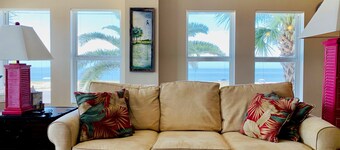 Luxurious and huge 3 BD/3 BA Directly across from Beach! Pool Outside your Door!