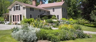 完全に復元されたアンティーク農家 