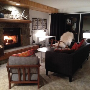 スマートテレビ、暖炉