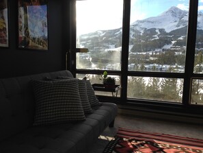 Smart TV, fireplace - Exceptional View of Lone Peak! Spacious, Family/Group Friendly! (Big Sky)