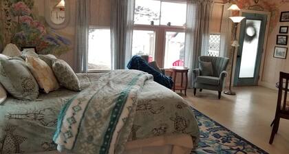 River View Country Cottage