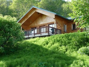 المنشأة من الخارج